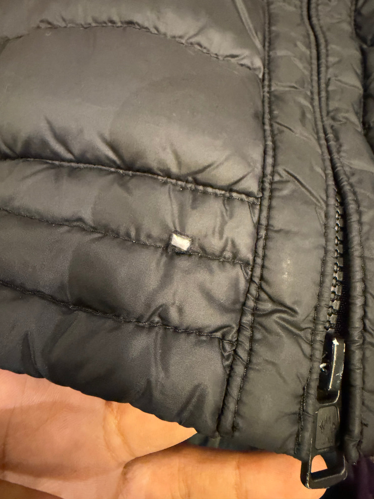 Moncler Roussillon Gilet
Down Vest - Black