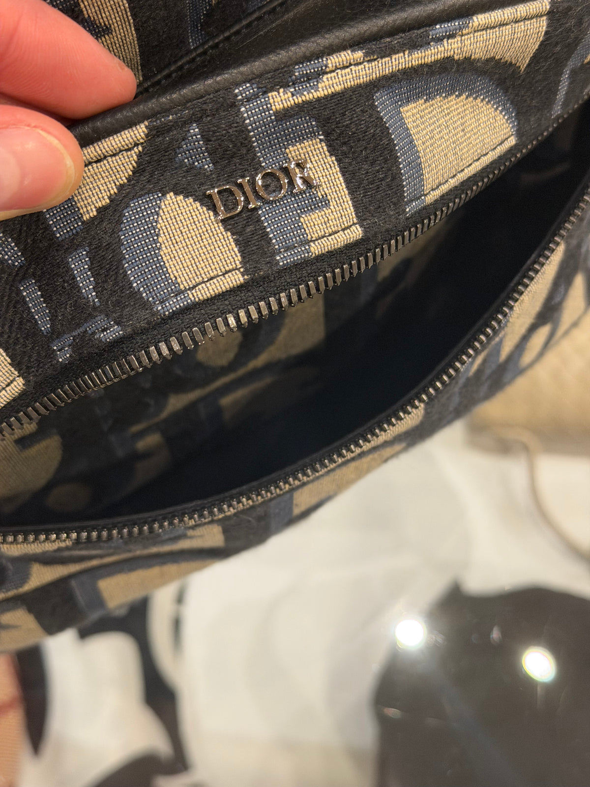 Dior Rider Backpack
Beige and Blue Maxi Oblique Jacquard