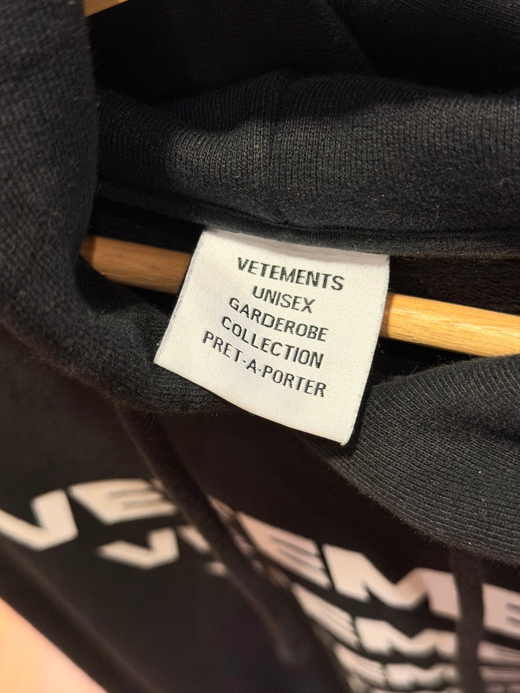 Vetements Pyramid Logo Hoodie - Black