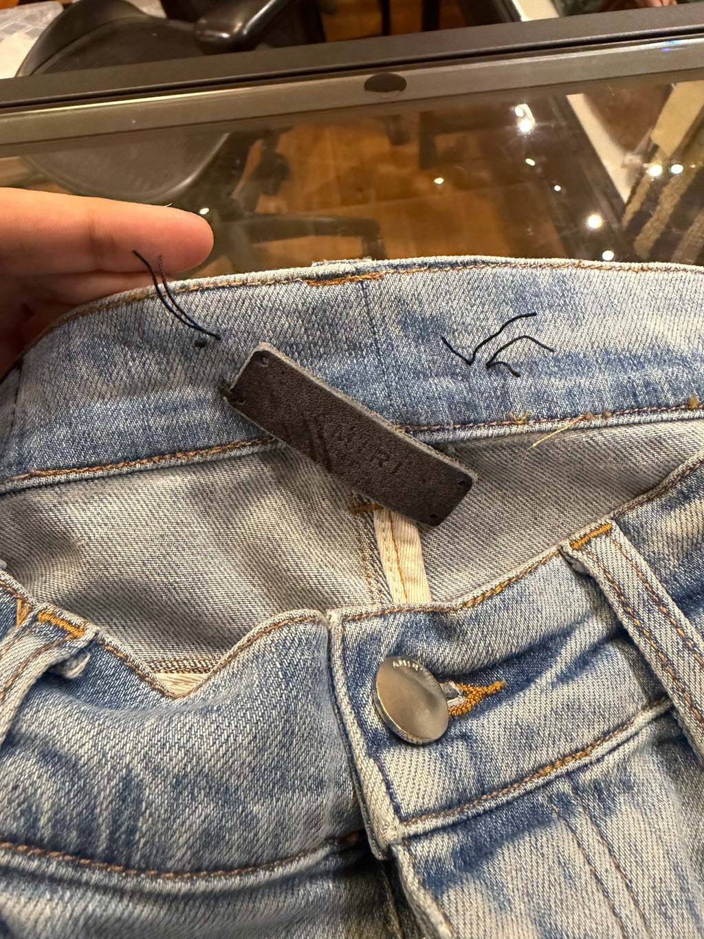 Amiri Leopard Patch Thrasher
Jeans - Blue