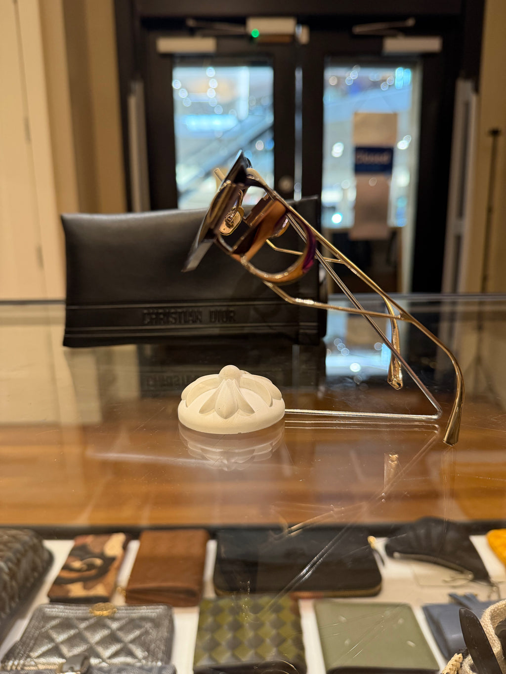 Dior 30Montaigne B3U Butterfly Sunglasses - Purple Gradient Lenses