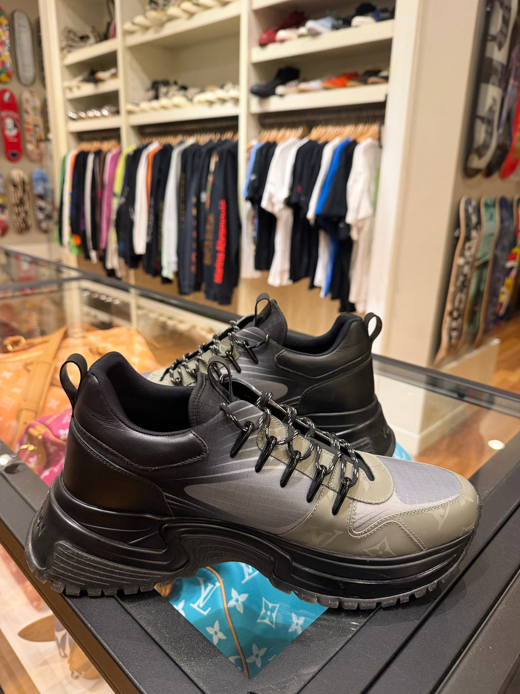Louis Vuitton Run Away Pulse Sneakers - Black/Grey