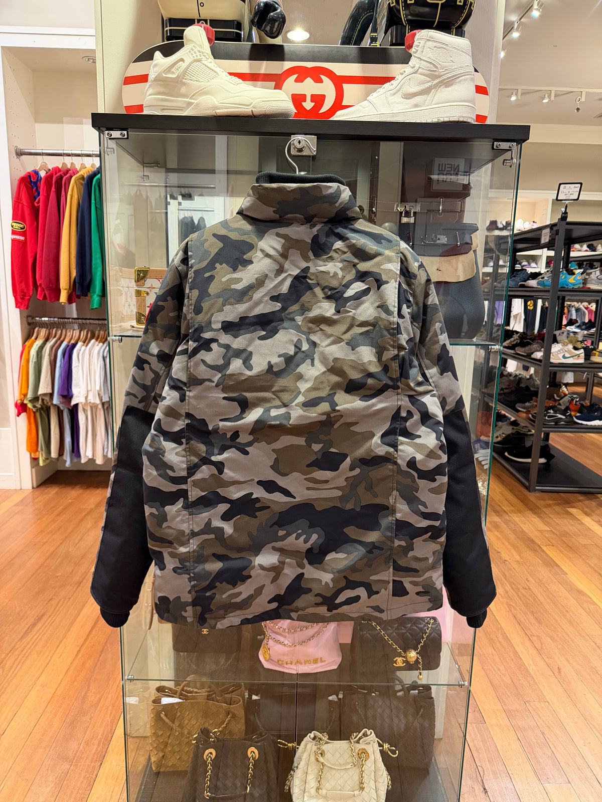Canada Goose Forester Field
Down Jacket