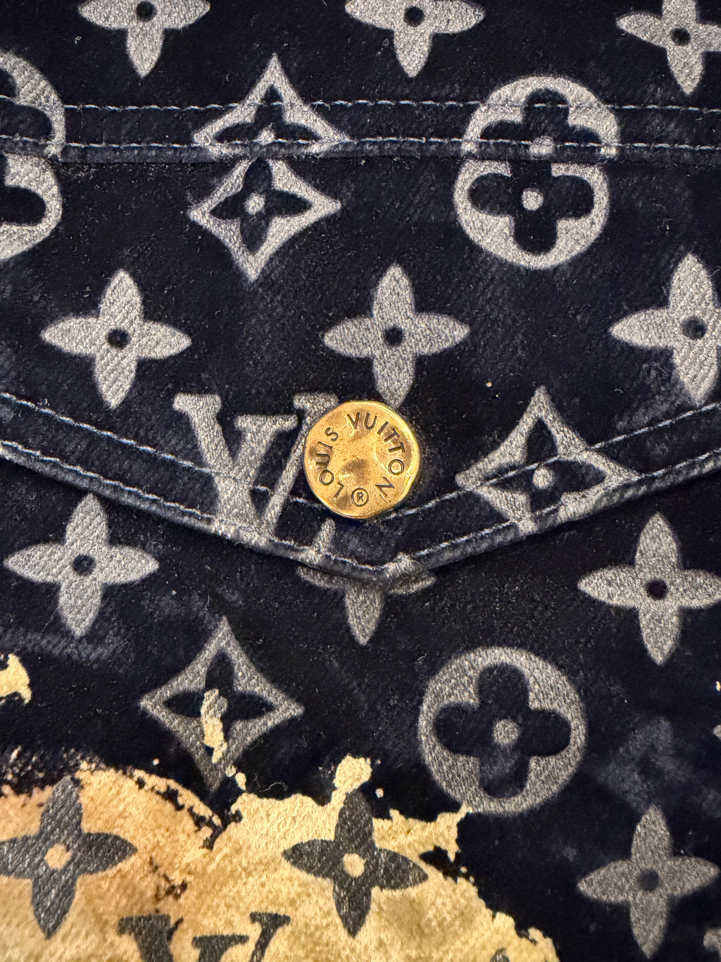 Louis Vuitton Fire Cloud
Denim Jacket - Bleached
Denim