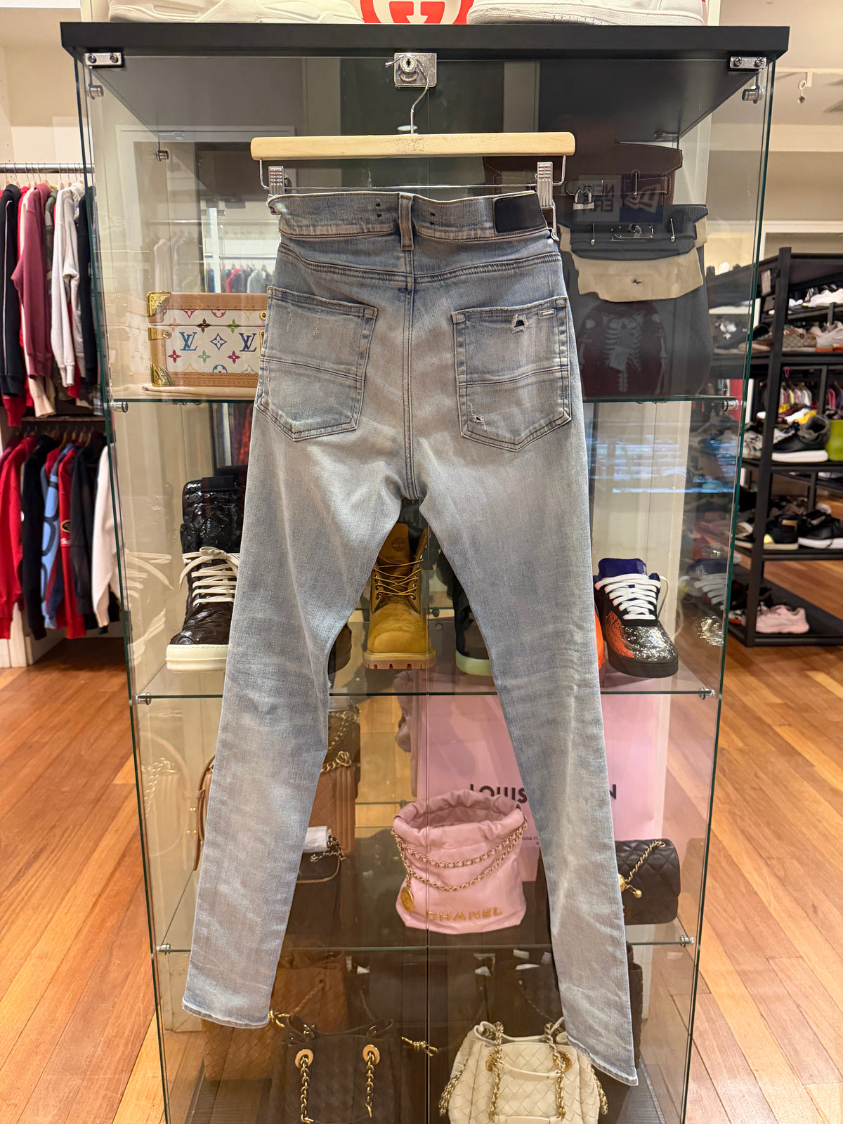 Amiri MX1 Denim Paisley
Patch Denim Jeans