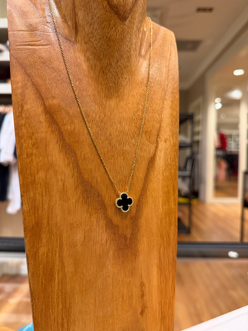 Van Cleef & Arpels Vintage Alhambra Onyx Necklace - 18k gold