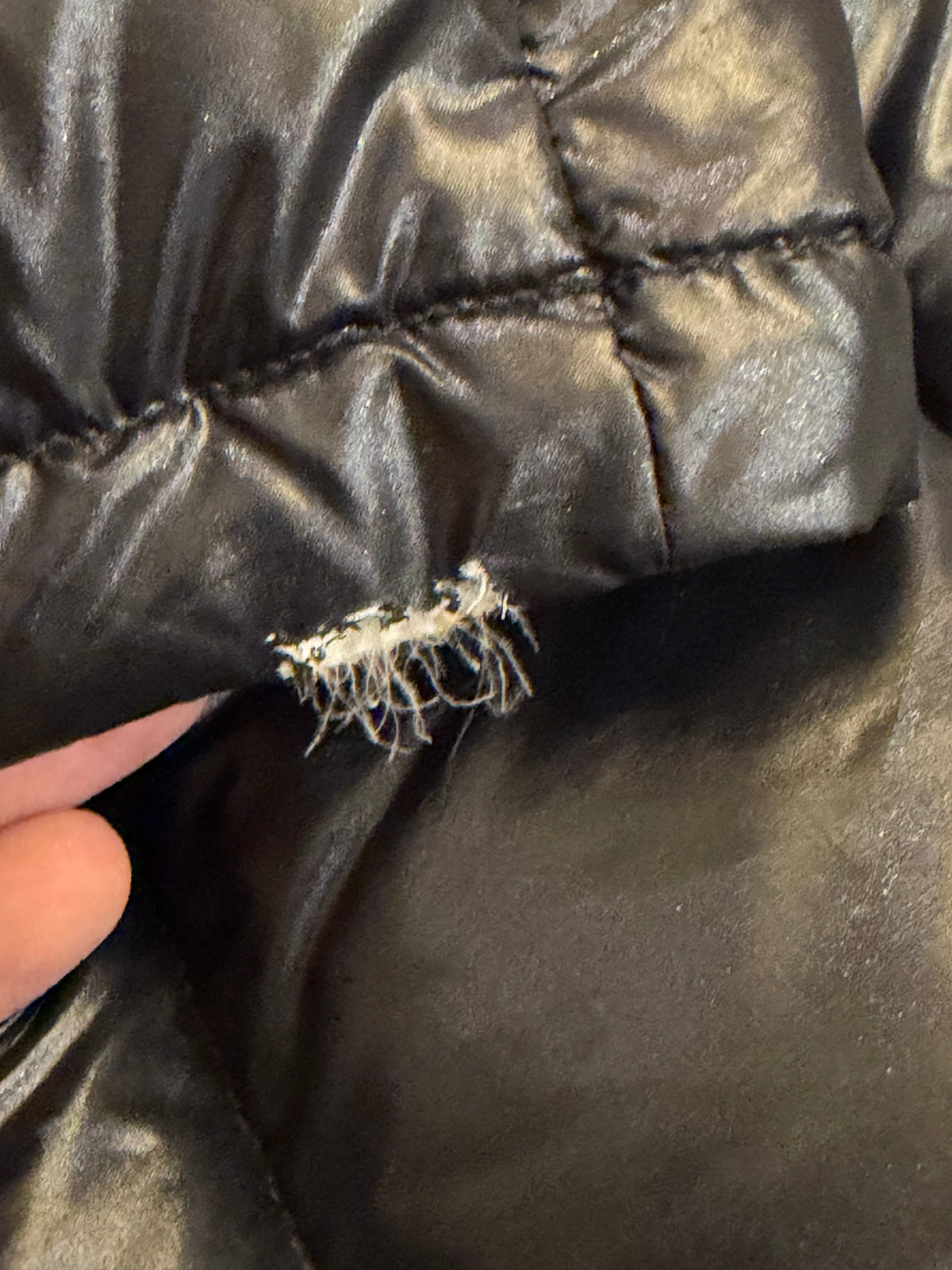 Moncler Maya Giubbotto
Down Puffer Jacket - Black