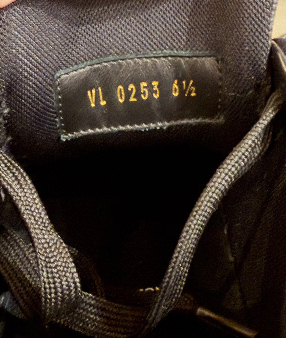 Louis Vuitton Trainer - Black
Monogram