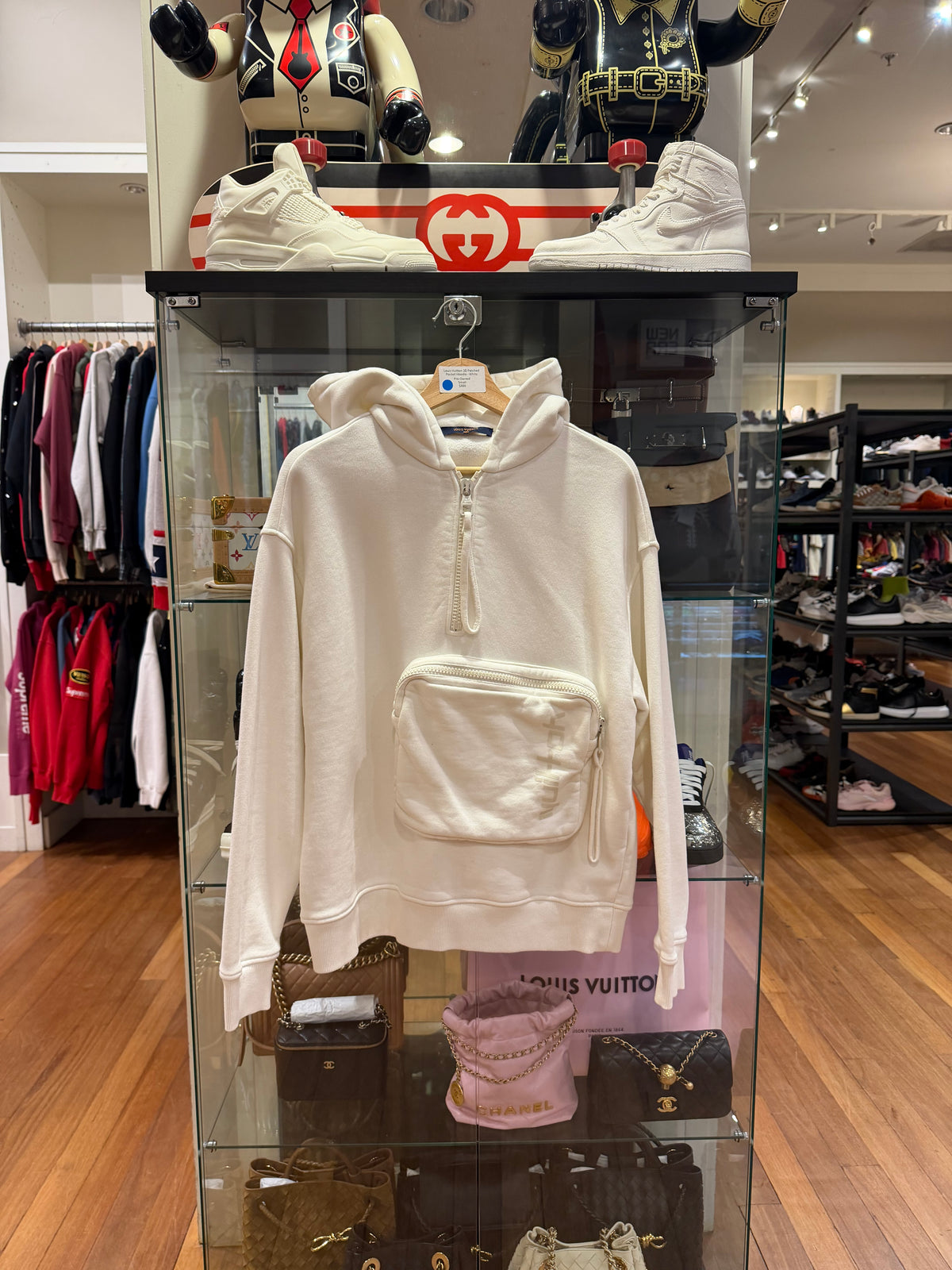 Louis Vuitton 3D Patched
Pocket Hoodie - White