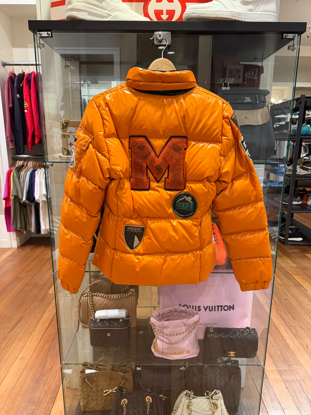 Moncler Badia Patch -
Orange