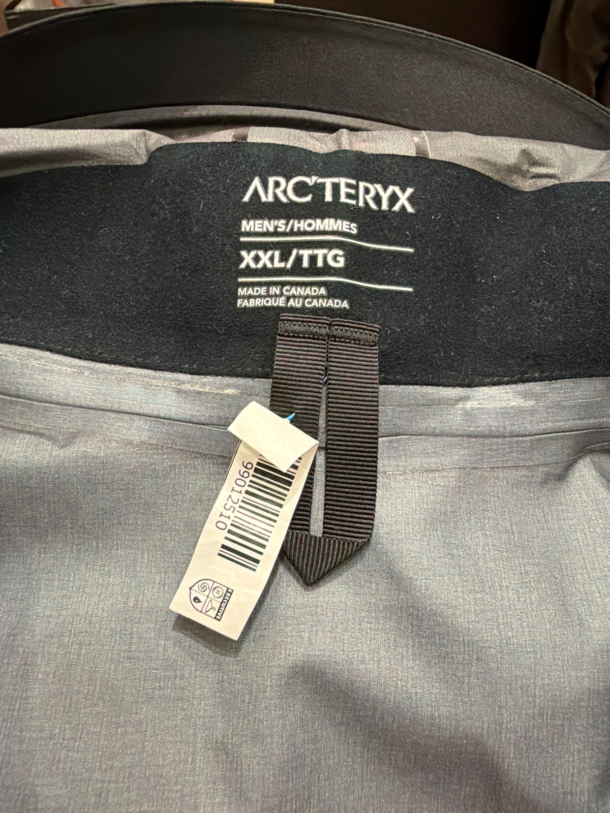 Arc’teryx Alpha SV Shell Jacket