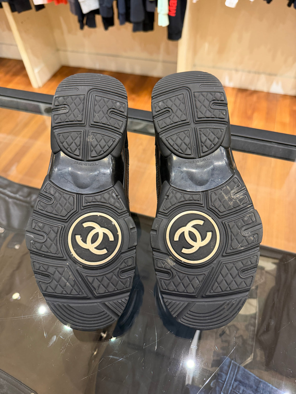 Chanel CC Trainer - Black / White
