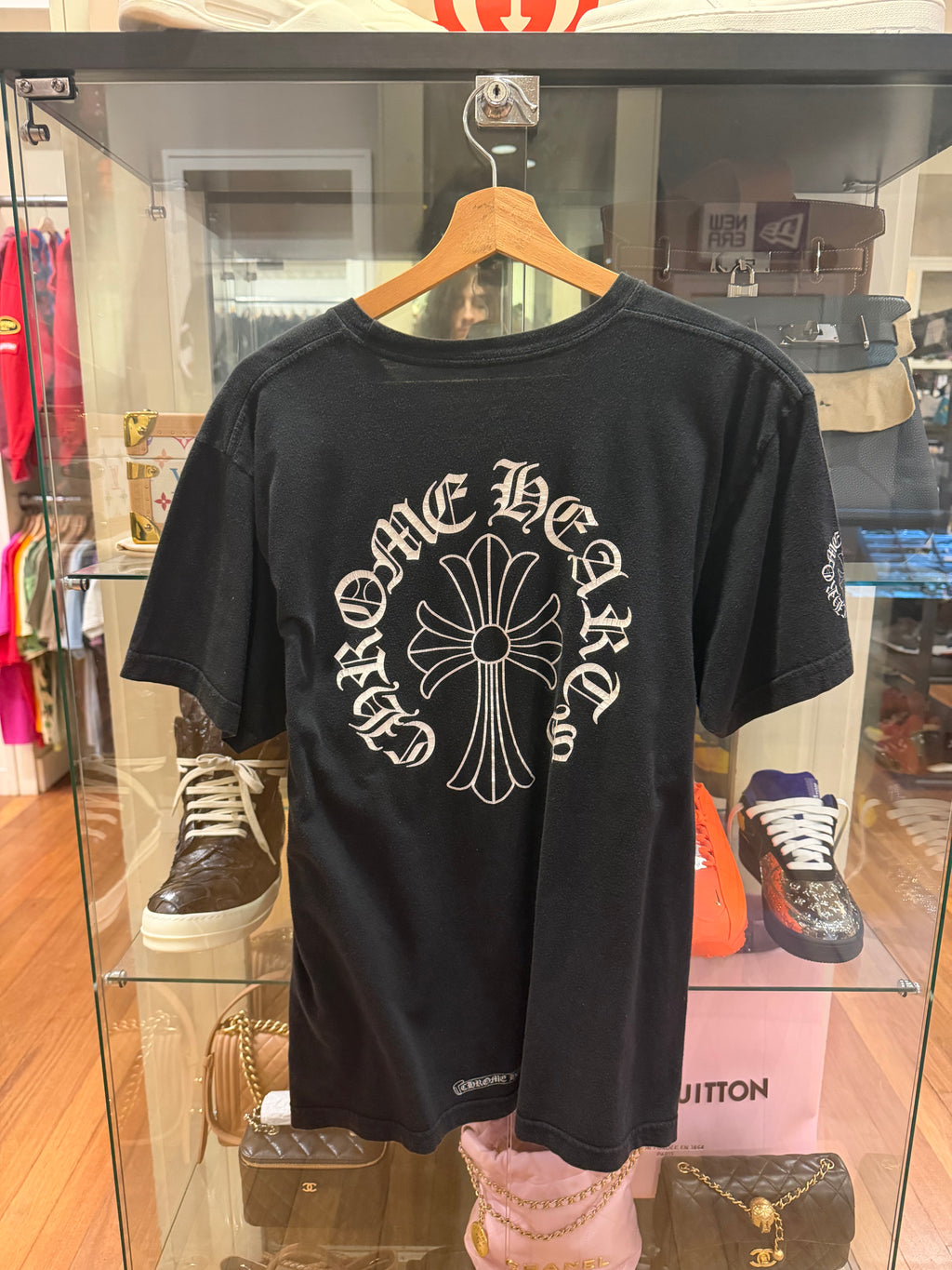 Chrome Hearts Floral Cross
Neck Logo Tee