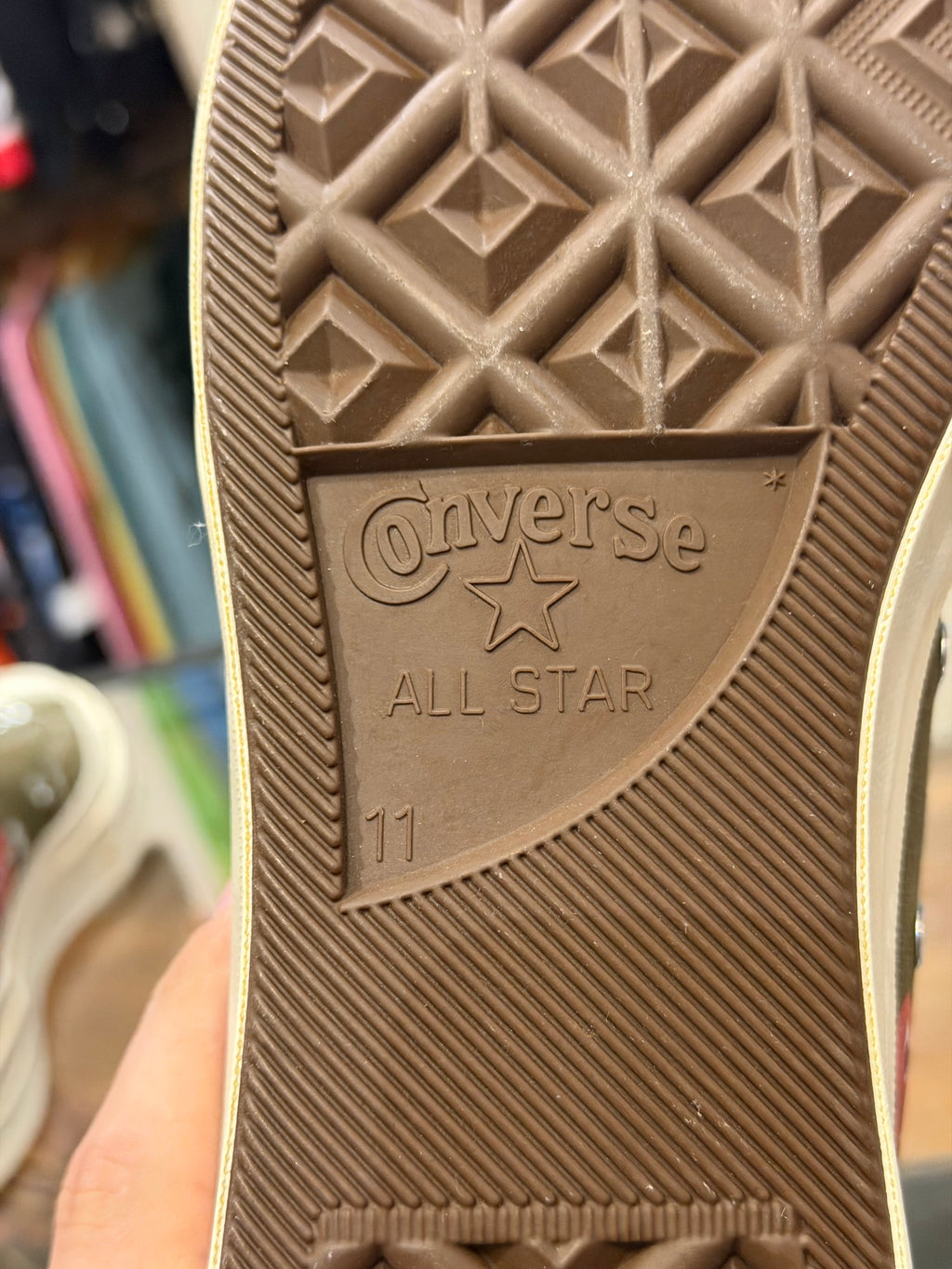 Comme Des Garçons PLAY x Converse Chuck 70 Low Top ‘Multi Heart’ - Olive/Khaki