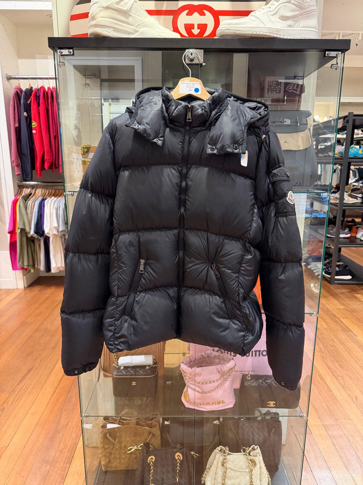 Moncler Fourmi Short Down
Jacket - WMN