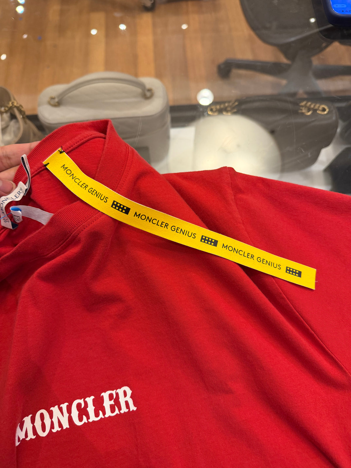 Moncler Genius x Fragment Hiroshi Fujiwara Circus Tee-
Red