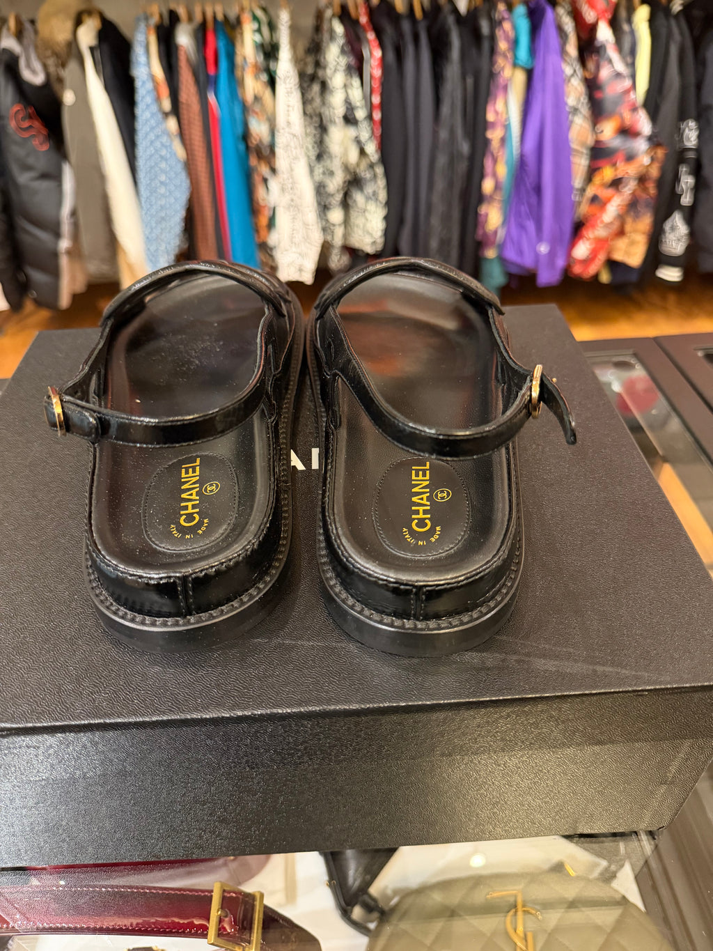 Chanel Crumpled Shiny Lambskin Sandals - Black