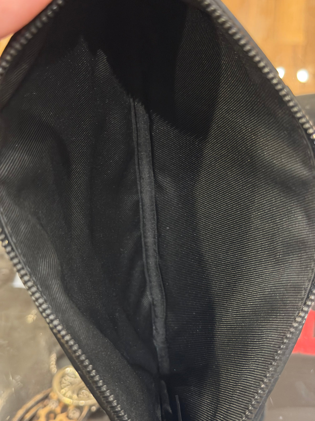 Louis Vuitton Trio Messenger Clutch - Black