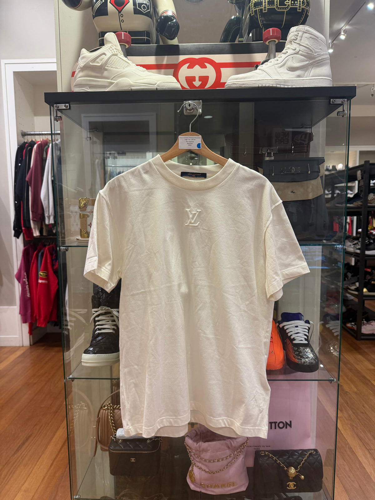 Louis Vuitton Tonal Embossed
Logo Tee - White