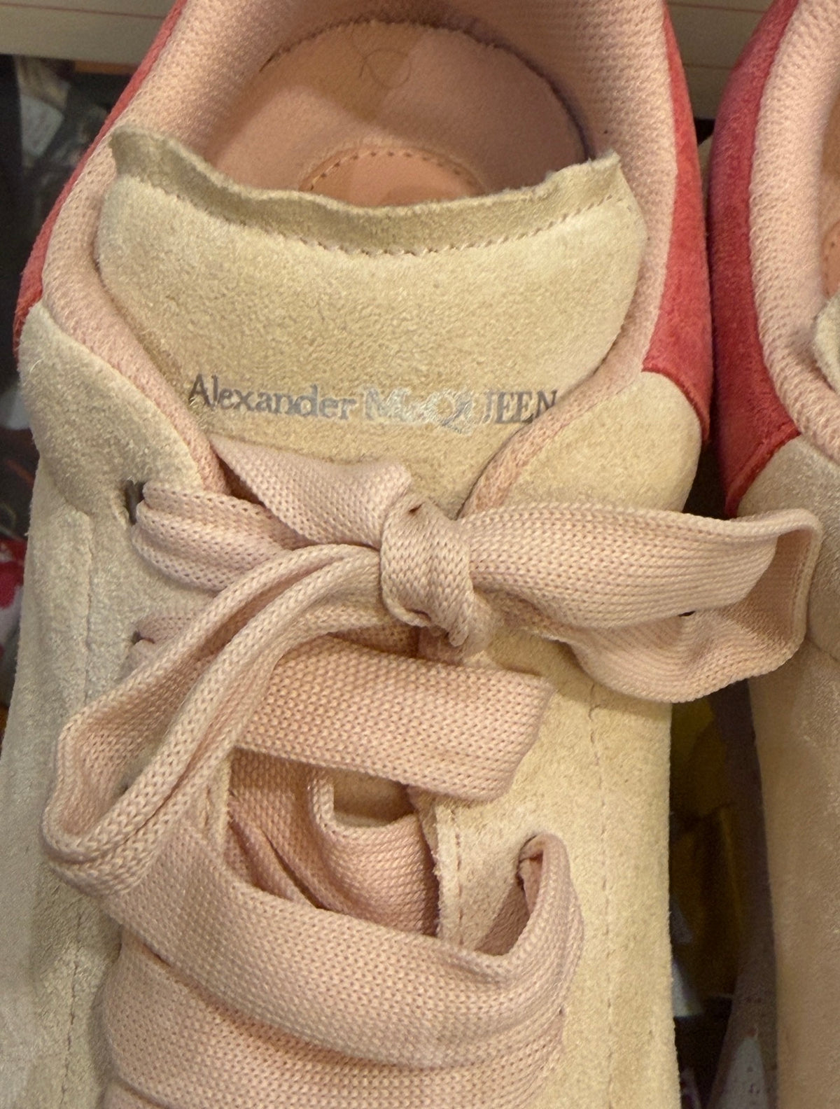 Alexander McQueen
Oversized Sneaker -
Pink/Beige
