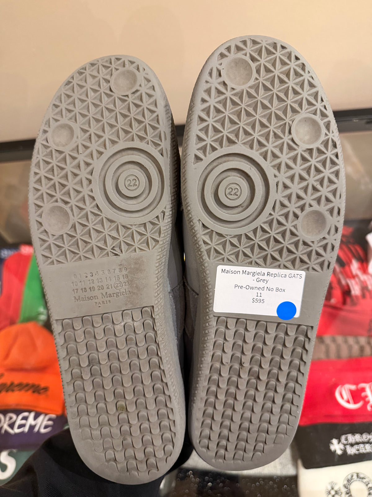 Maison Margiela Replica GATS
- Grey