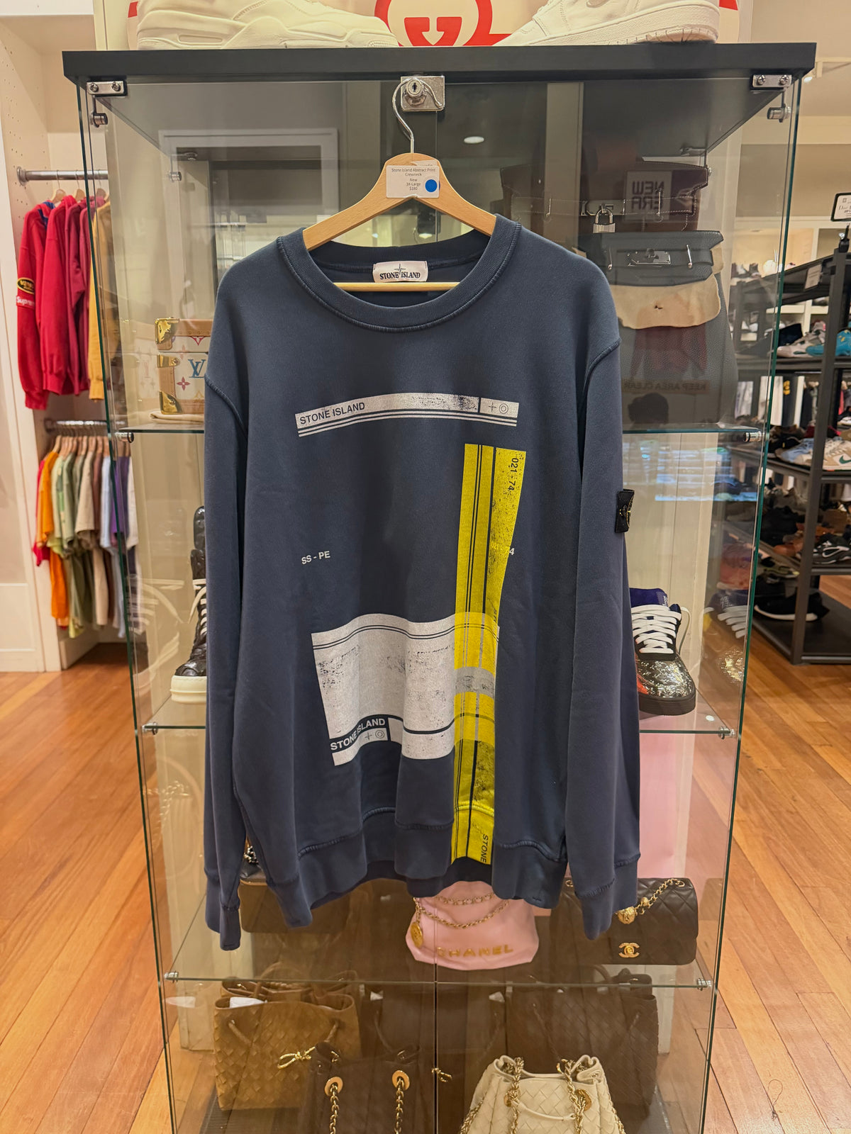 Stone Island Abstract Print
Crewneck - Blue