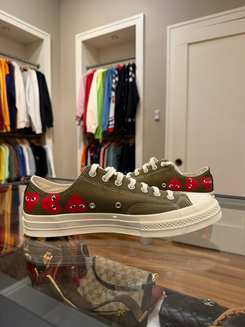 Comme Des Garçons PLAY x Converse Chuck 70 Low Top ‘Multi Heart’ - Olive/Khaki