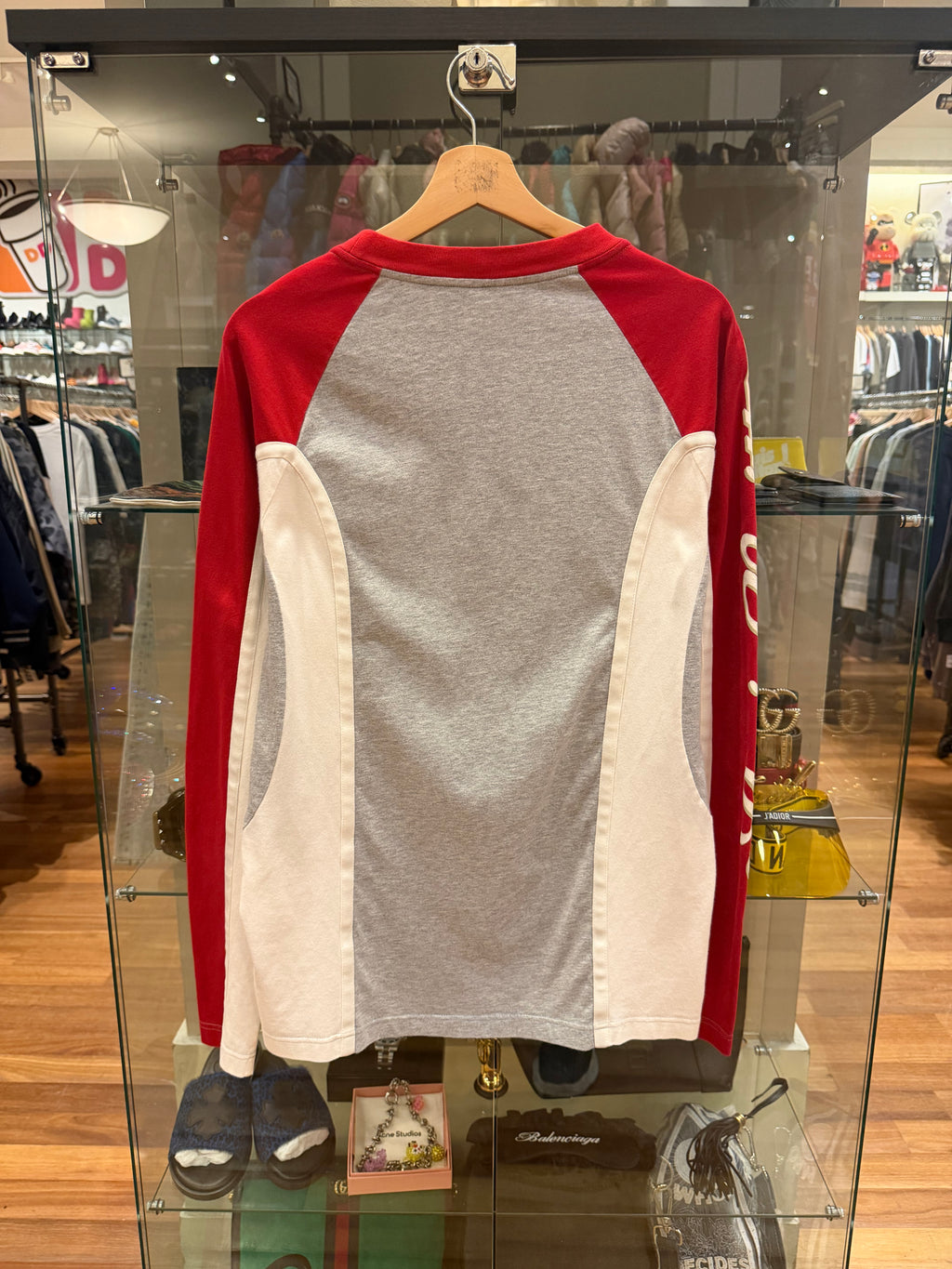 Louis Vuitton Signature LS - Grey/Red/White