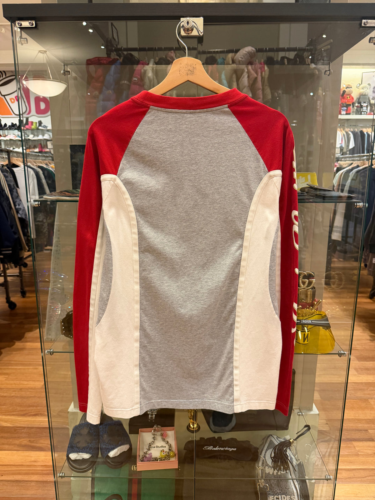 Louis Vuitton Signature LS - Grey/Red/White