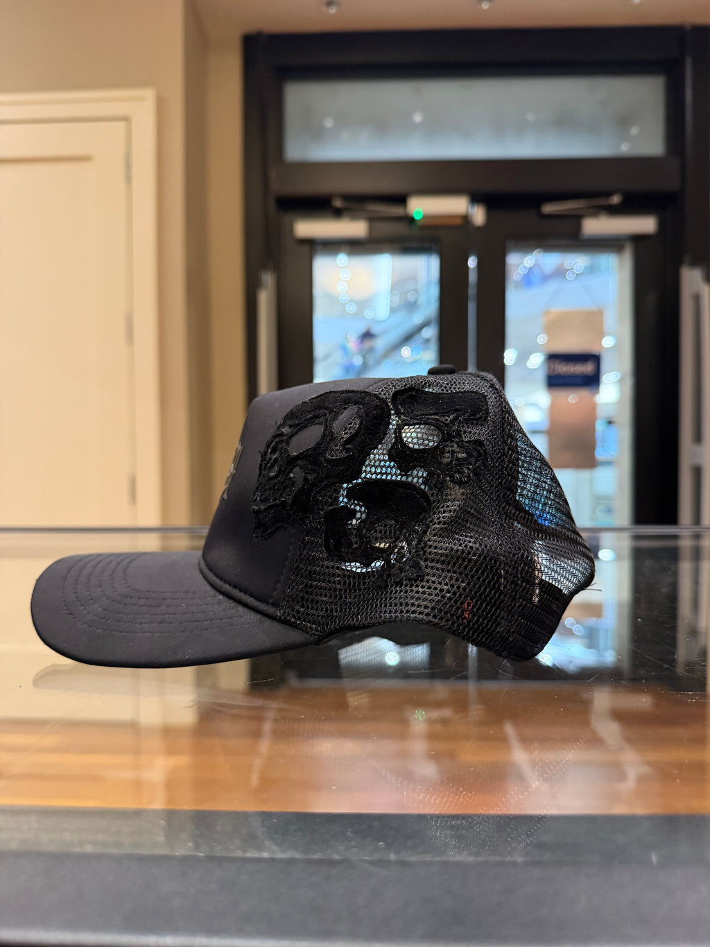 Bossi Skull Trucker Hat - Black