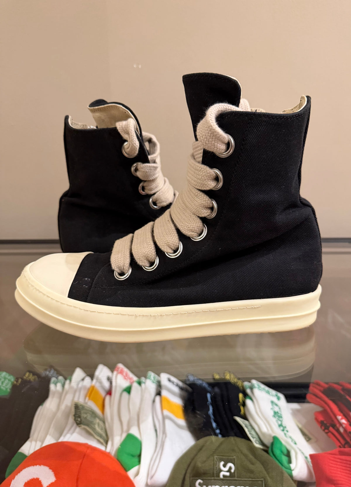 Rick Owens DRKSHDW
Ramone Jumbo Lace- Black
Milk Nylon Canvas