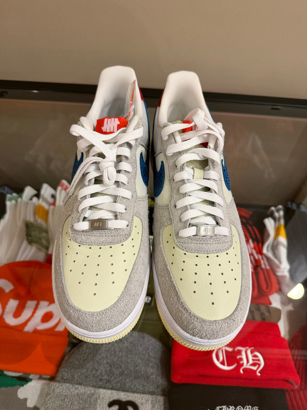 Nike Air Force 1 Low SP
'Undefeated 5 On It Dunk vs.
AF1'