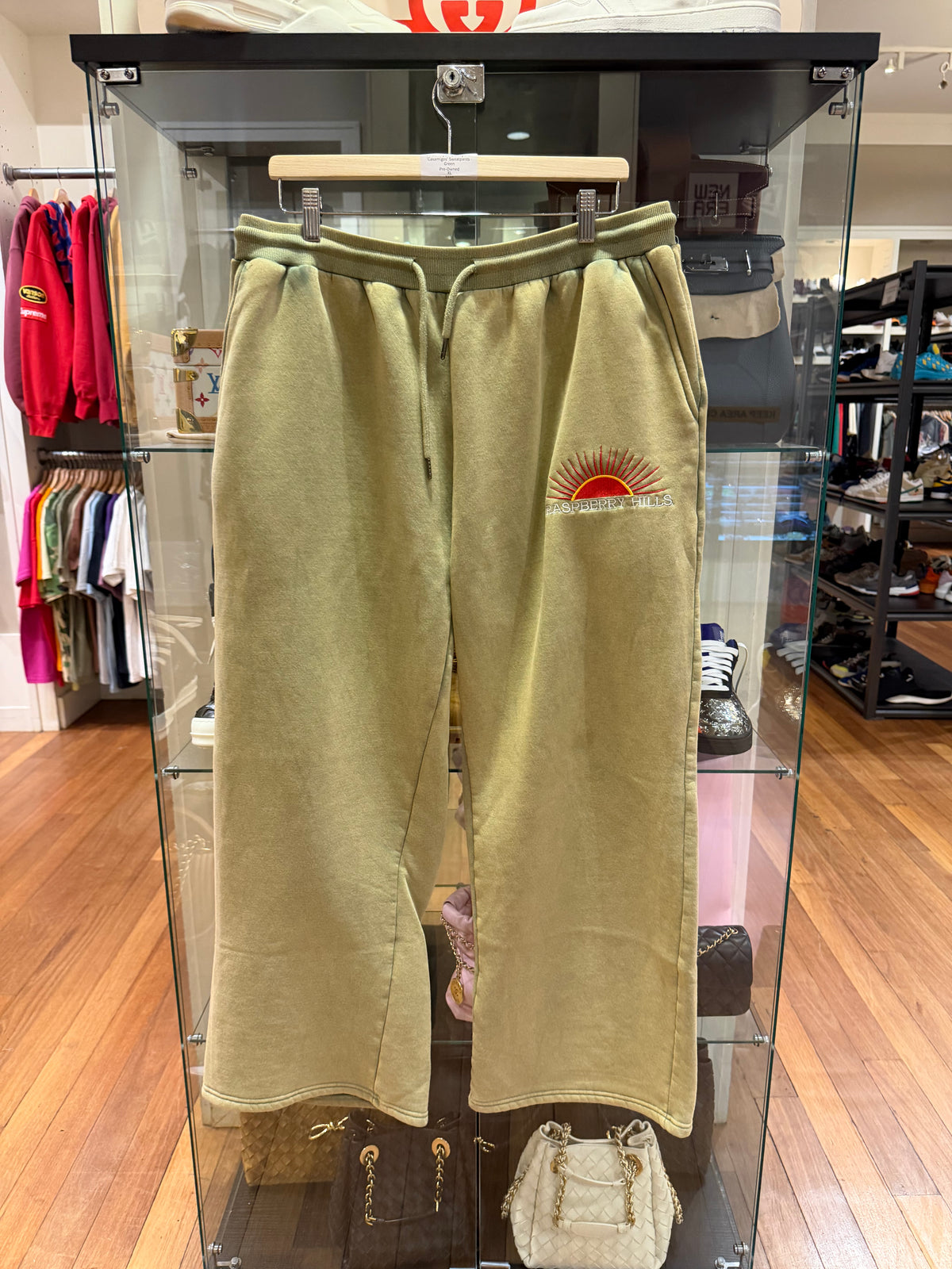 GV Gallery Raspberry Hills
'Casamigos' Sweatpants -
Green