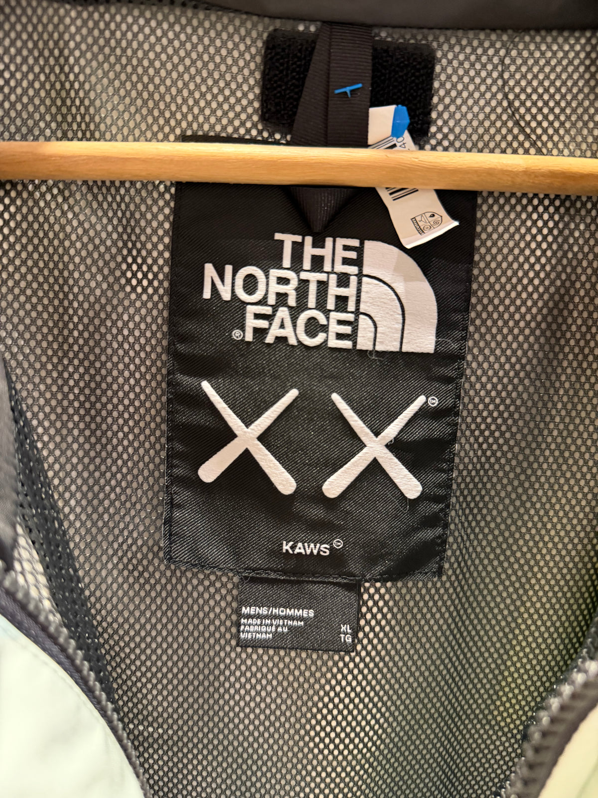 Kaws x The North Face Retro 1986 Mountain Jacket - Ice Blue