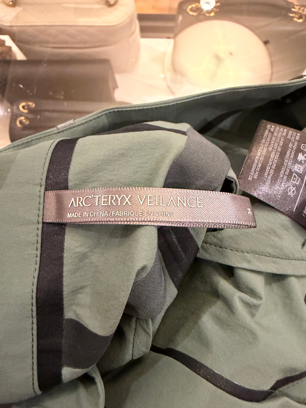 Arc’Teryx Veilance Convex
Pants - Aqua