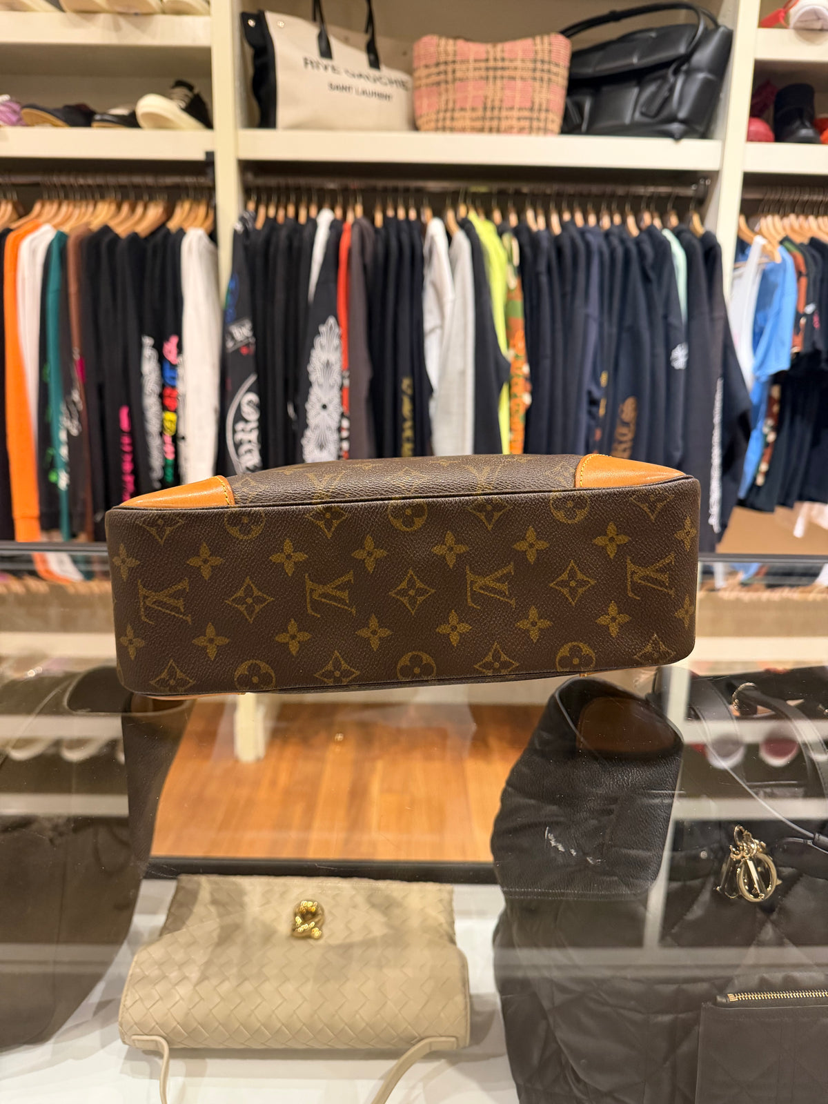Louis Vuitton Boulogne 30 Shoulder Bag