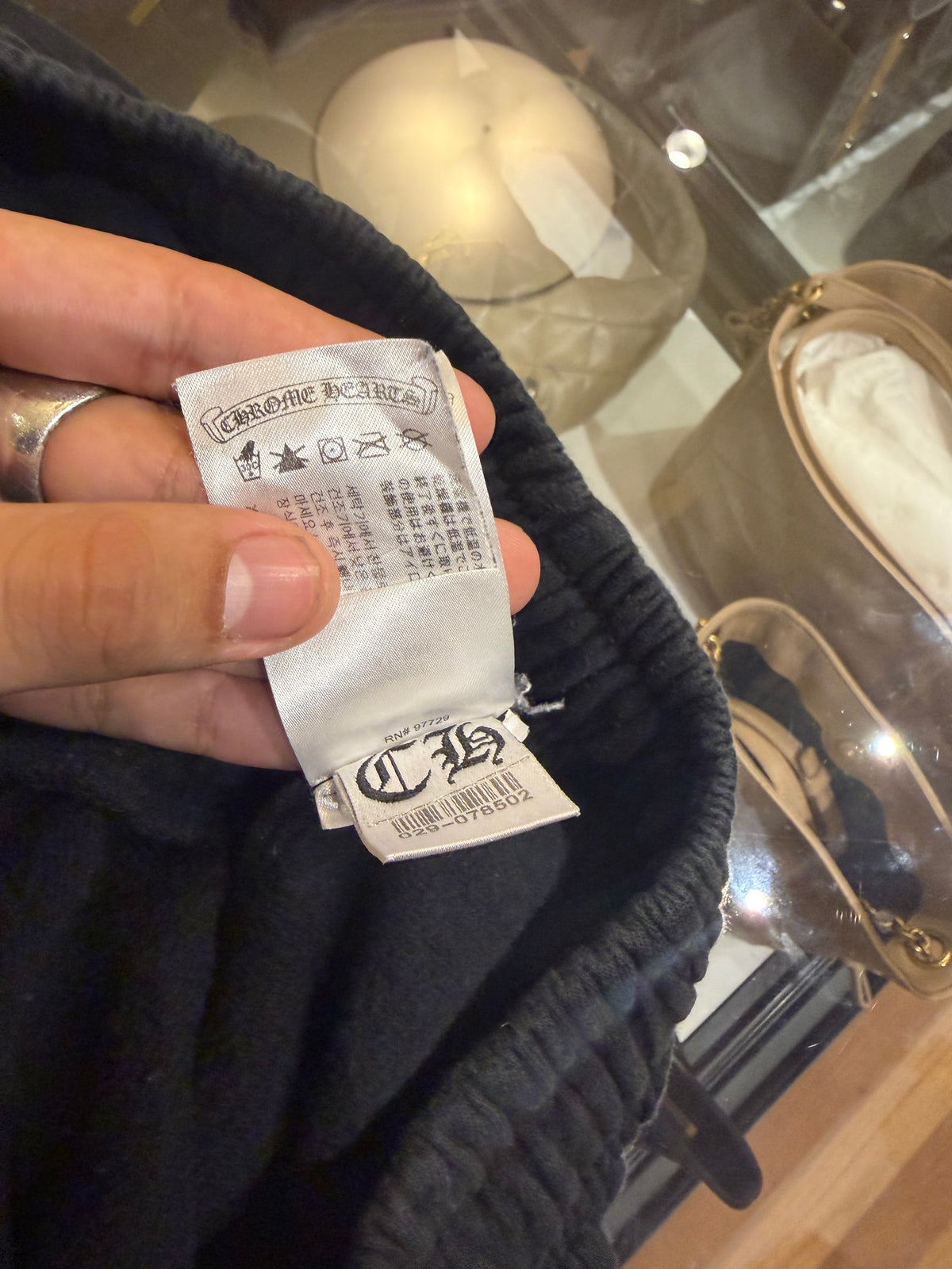 Chrome Hearts Scroll Logo
Sweatpants-Black