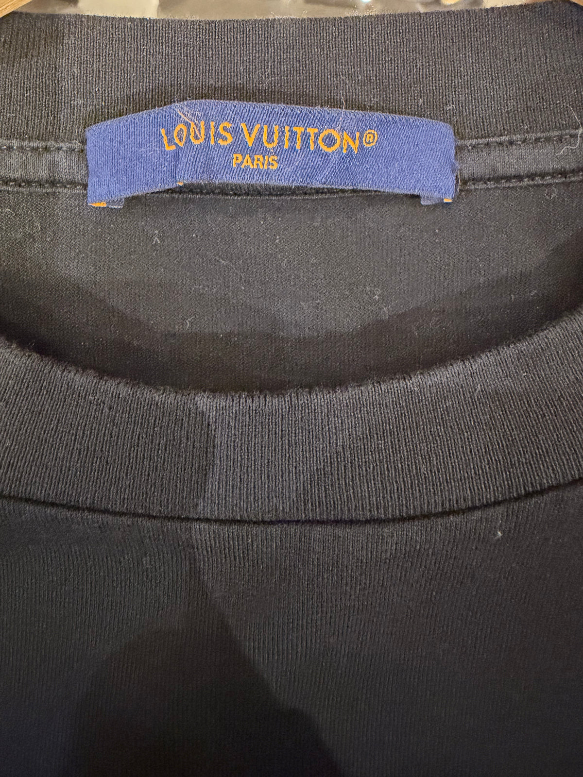 Louis Vuitton Monogram
Gradient Tee - Black