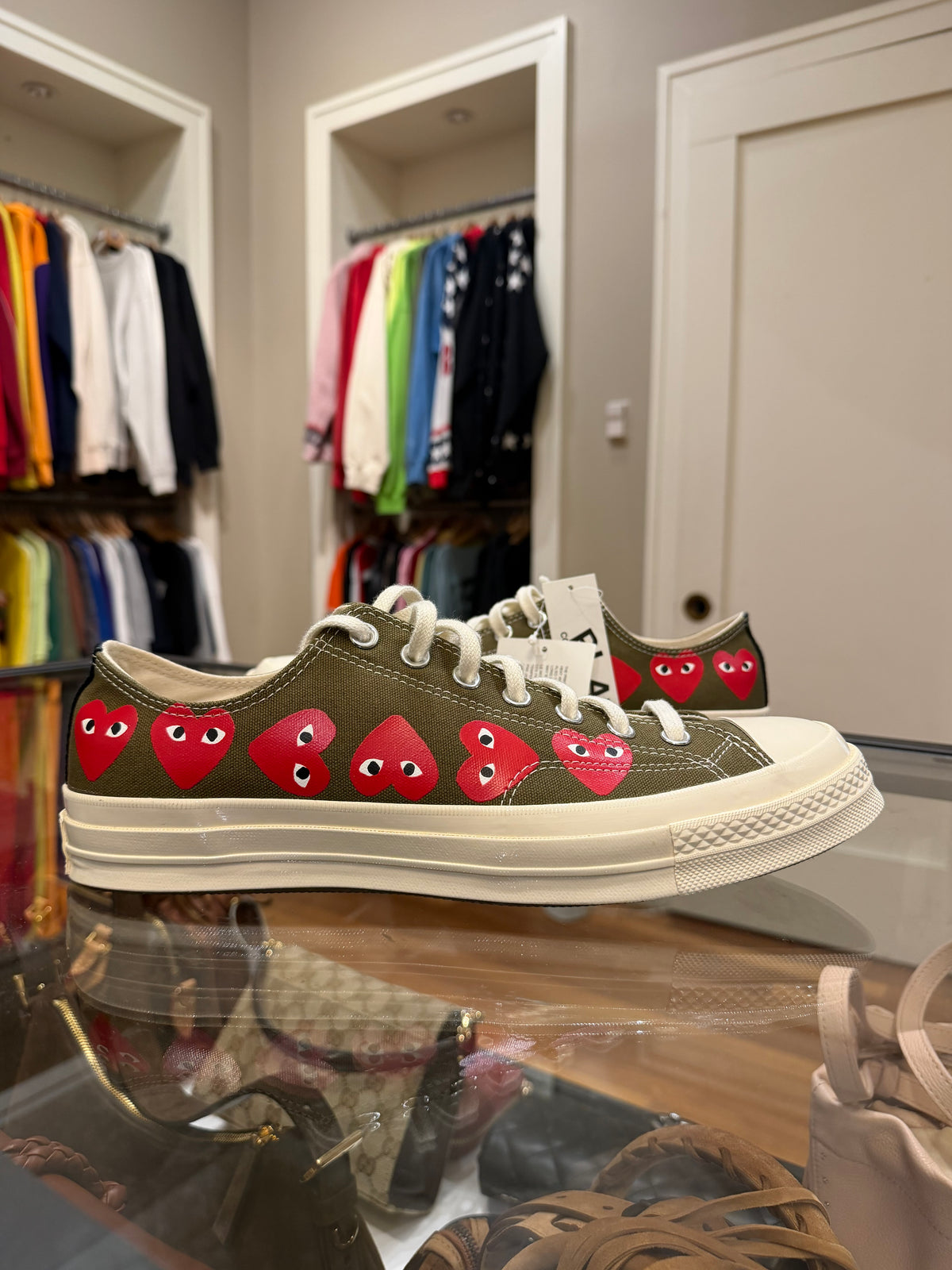 Comme Des Garçons PLAY x Converse Chuck 70 Low Top ‘Multi Heart’ - Olive/Khaki
