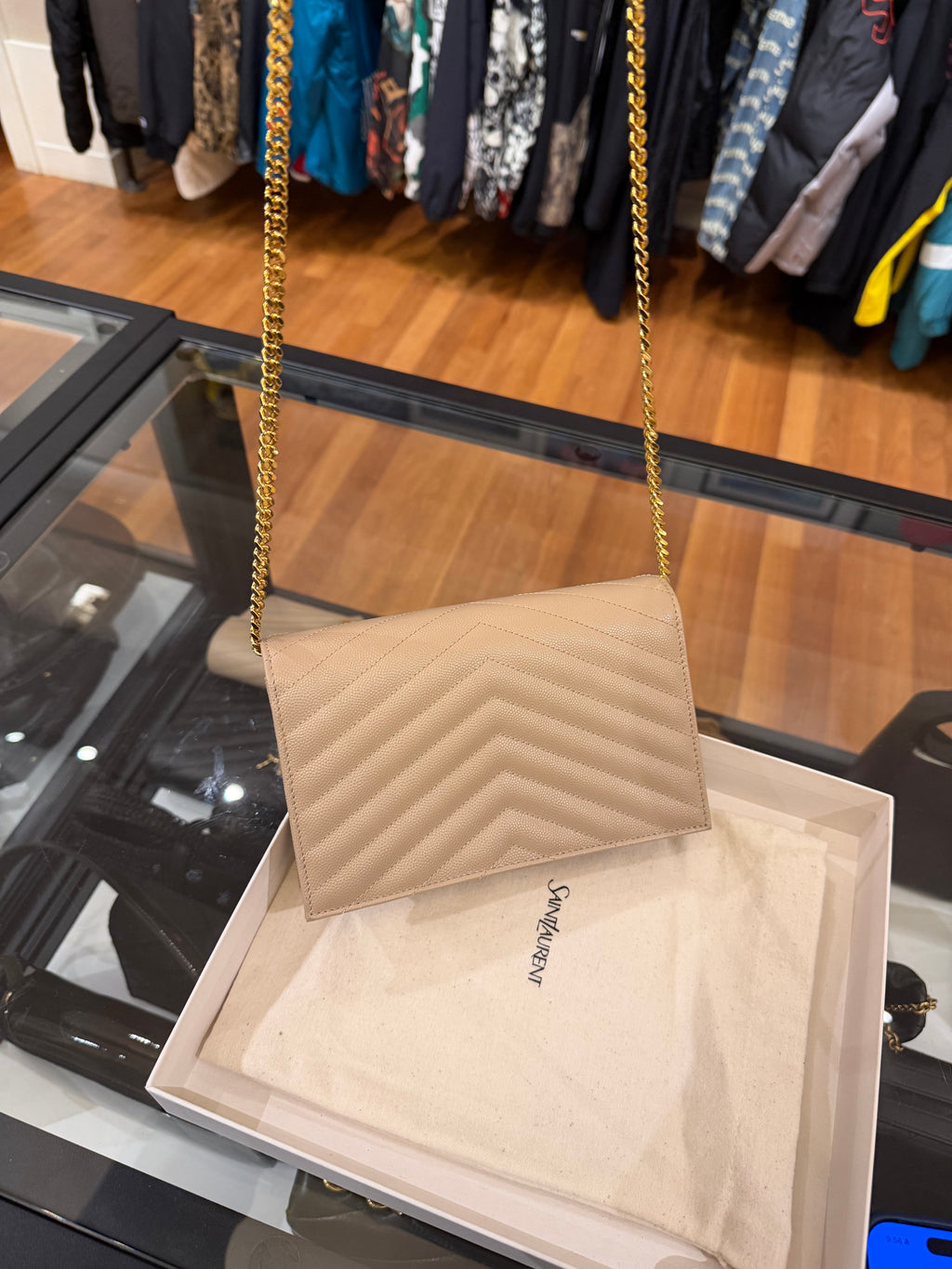 Saint Laurent Cassandre Chain Wallet - Dark beige