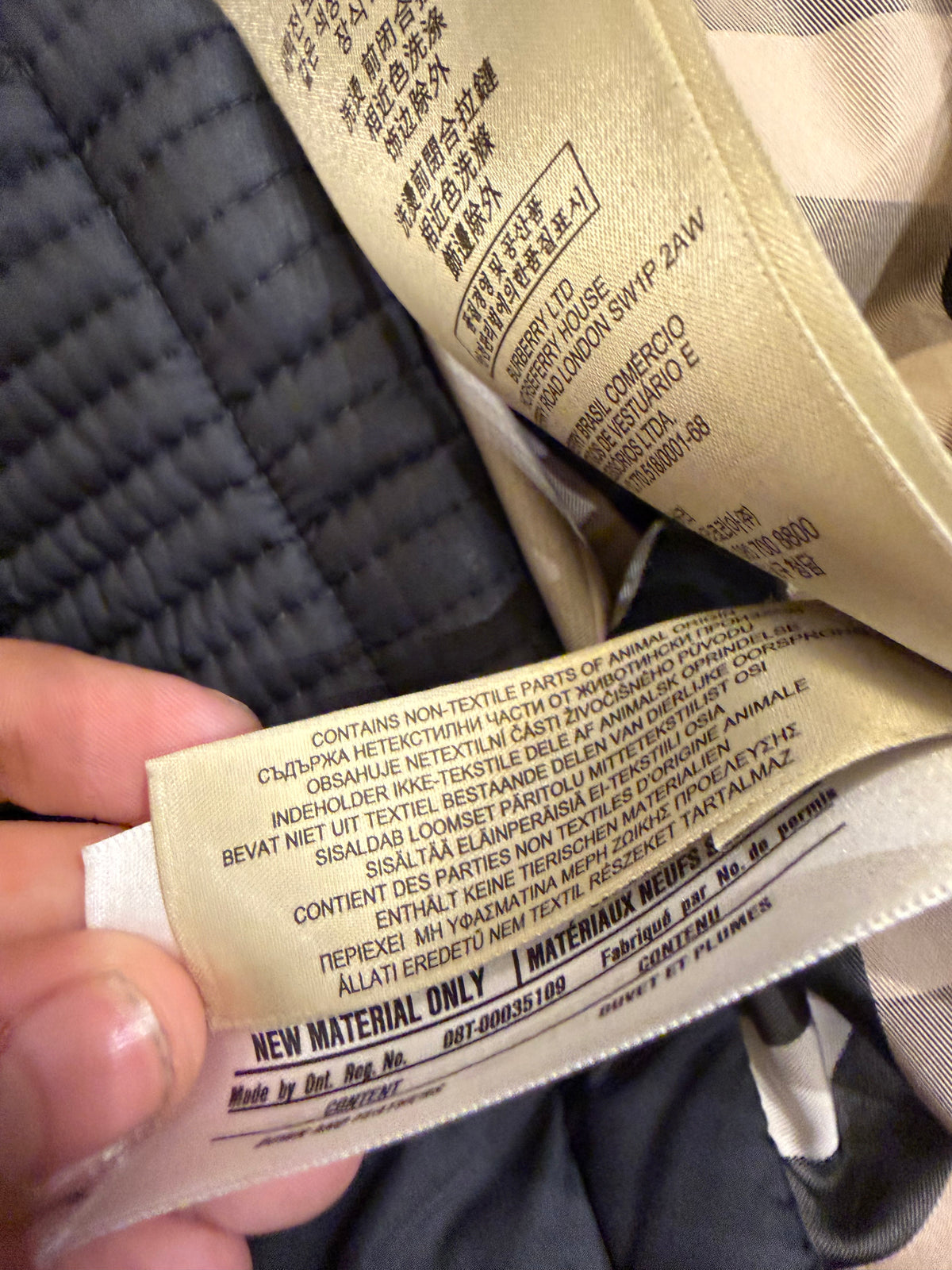 Burberry Brit Down Puffer
Jacket - Black