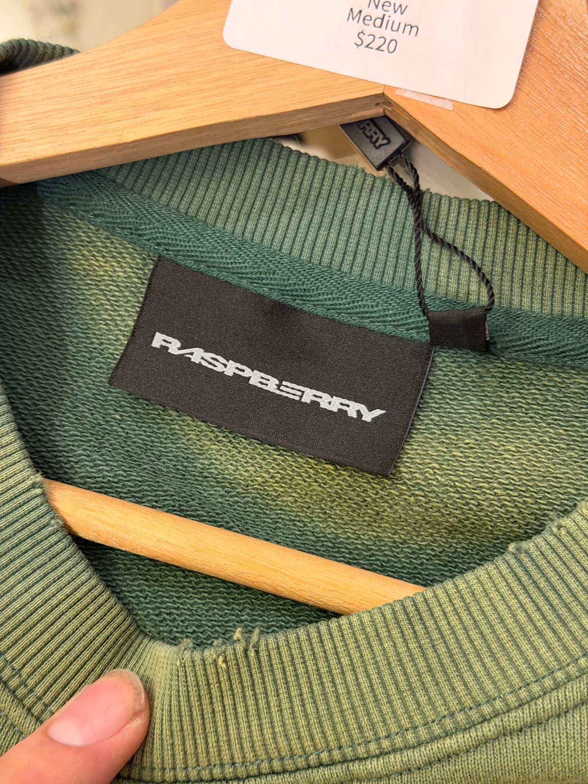 GV Gallery ‘g-3’ Distressed Crewneck - Green