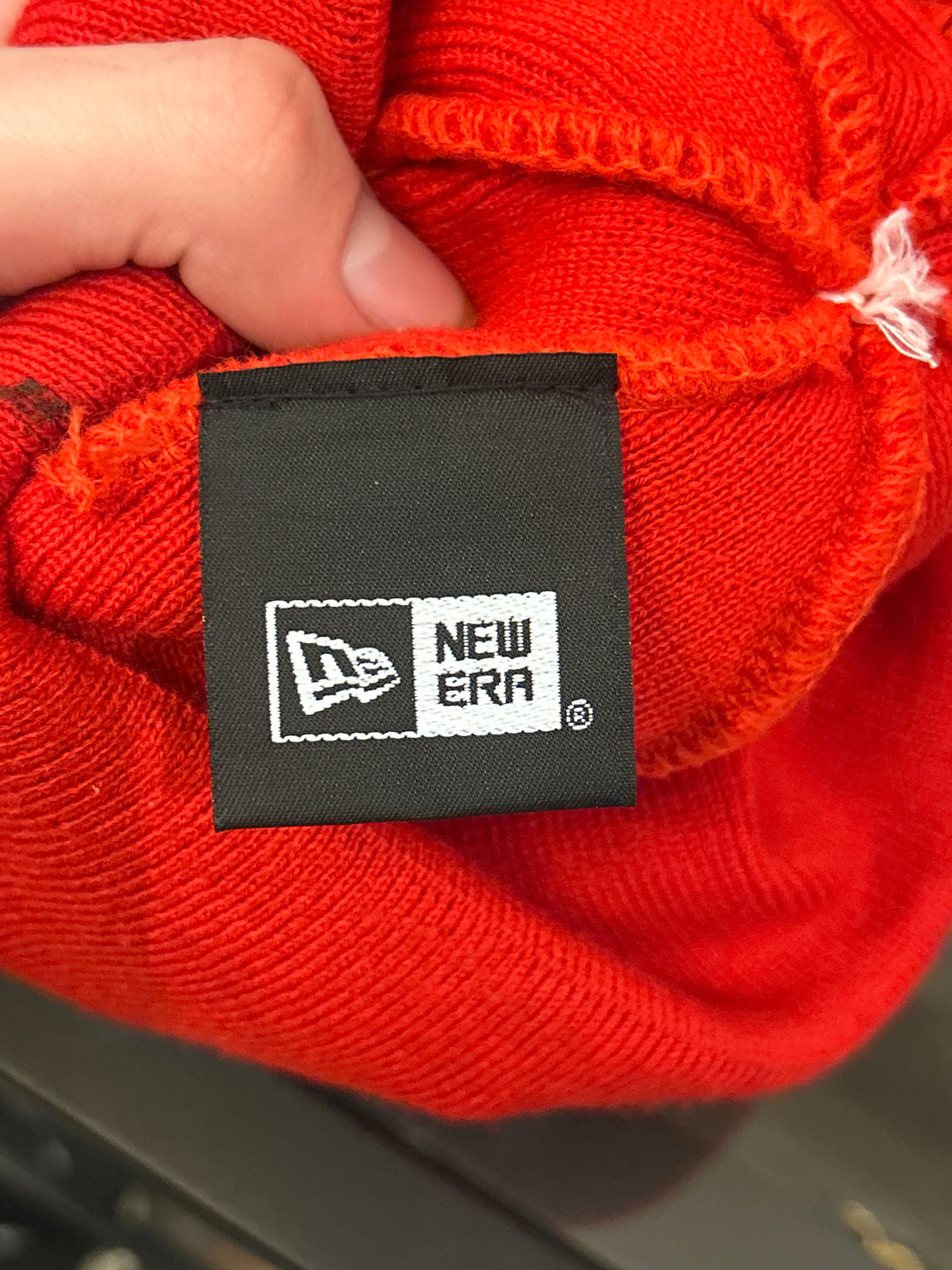 Supreme x New Era Metallic Logo Beanie - Red
