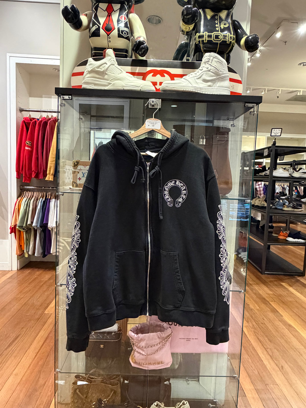 Chrome Hearts Thermal Lined
Horseshoe Floral Sleeve Zip
Up Hoodie - Black