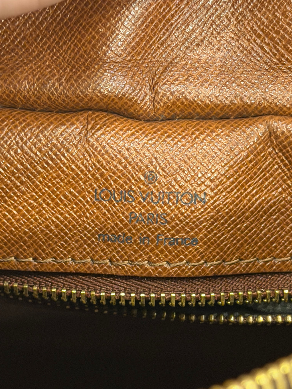 Louis Vuitton Boulogne 30 Shoulder Bag