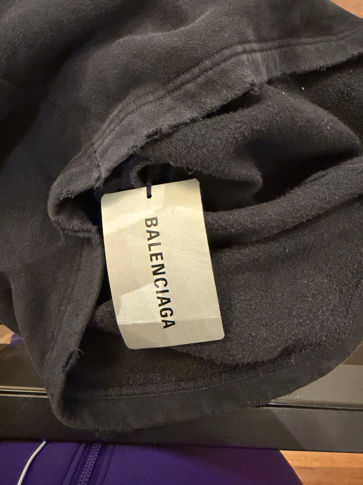 Balenciaga Cotton Logo
Shorts - Black/Red