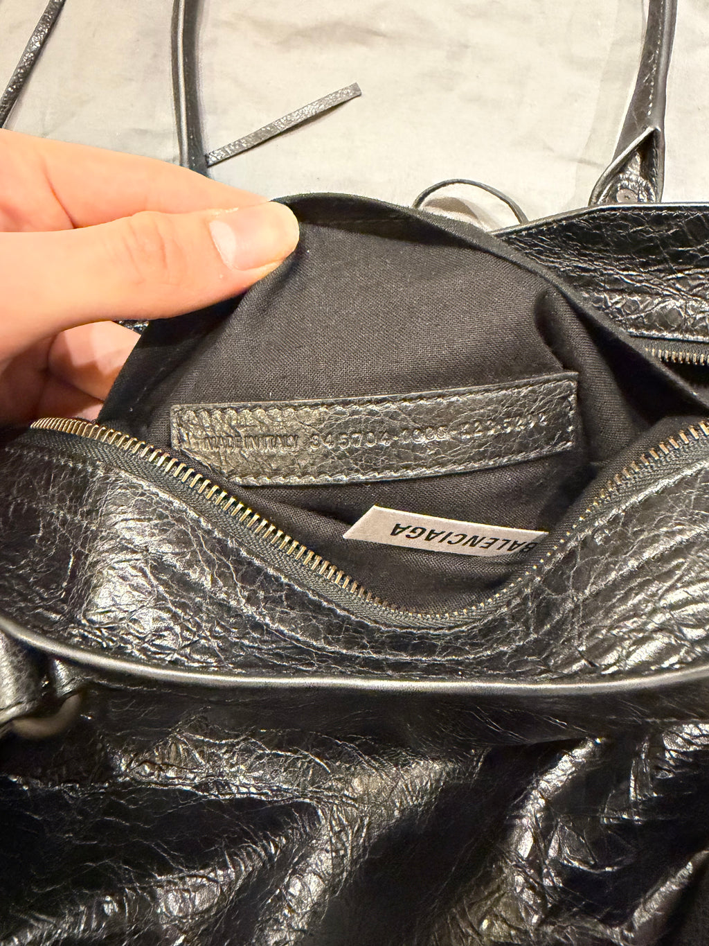 Balenciaga Le City Bag East-West - Black
