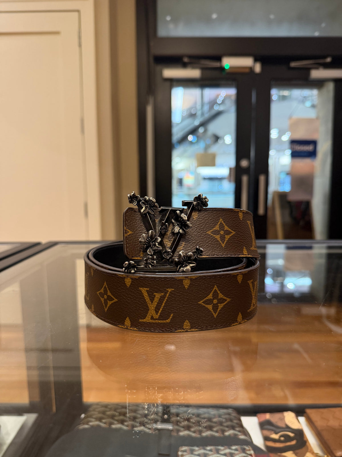 Louis Vuitton LV Pyramid Flower 40mm Reversible Belt