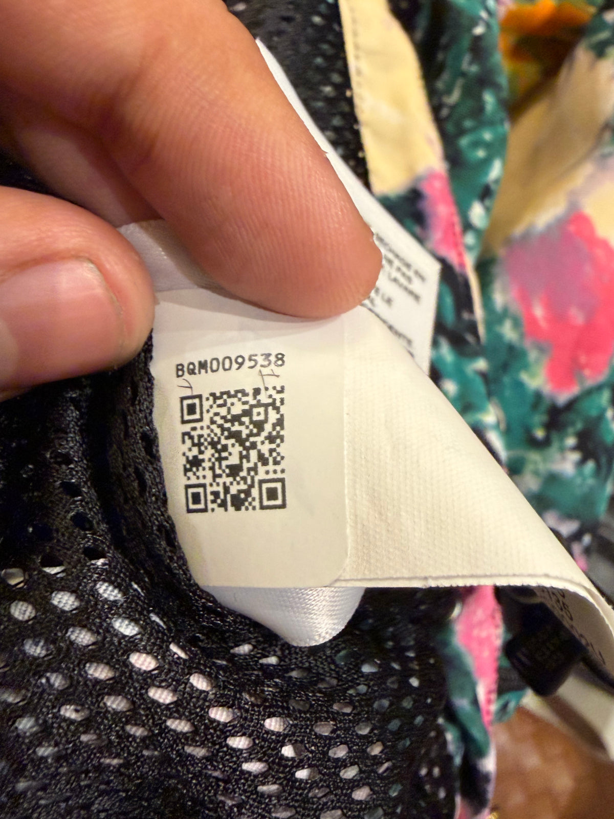 Supreme x The North Face Trekking Convertible Jacket-
Flowers