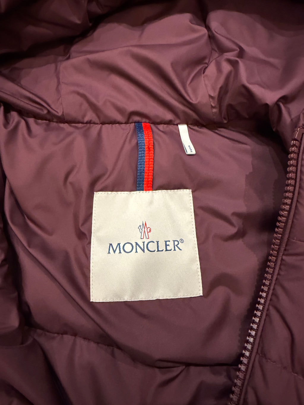 Moncler Mariseillan Gilet
Down Vest - Burgundy